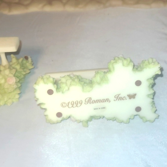 6 Piece Porcelain Garden of Angels Gate Flowers Arches Roses Shrubs Display Set - Picture 7 of 9